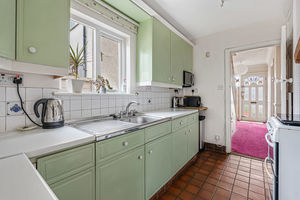 Kitchen- click for photo gallery